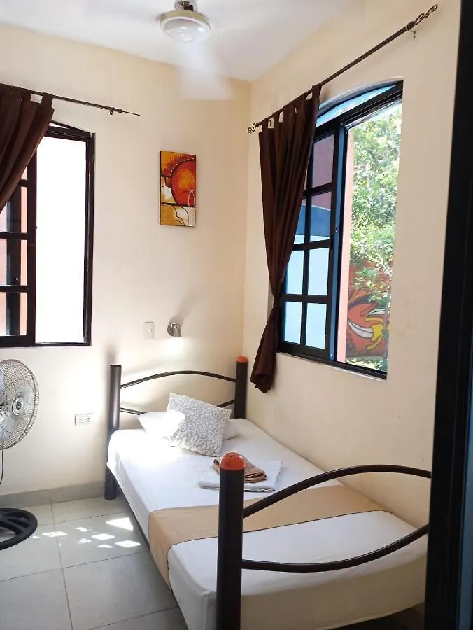 Hostel Hostal La Ermita Mérida