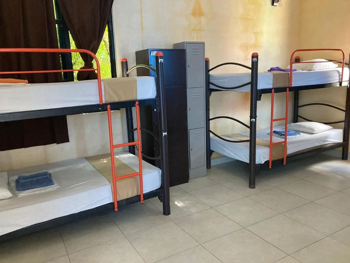 Hostel Hostal La Ermita Mérida
