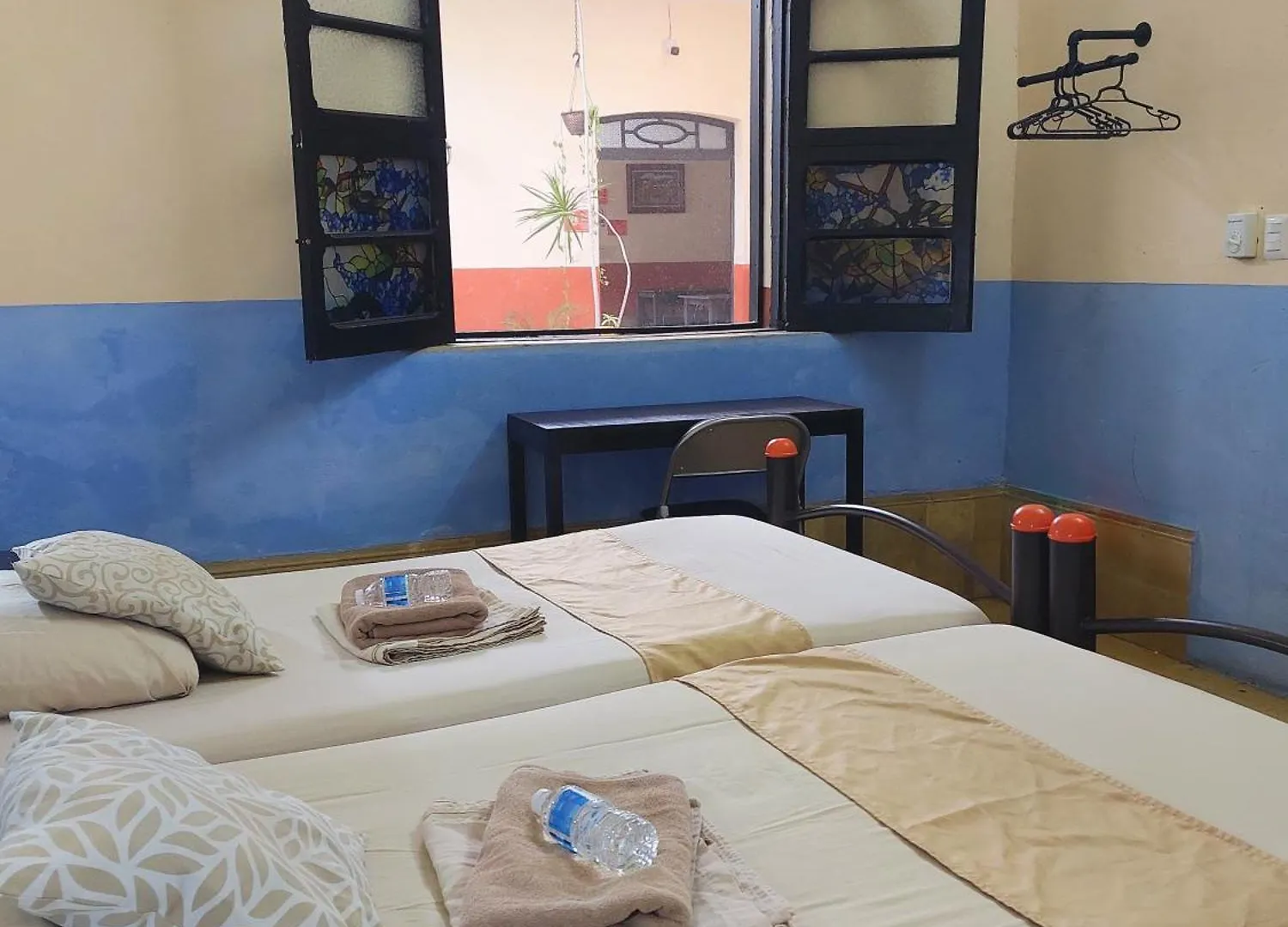 Hostel Hostal La Ermita Mérida